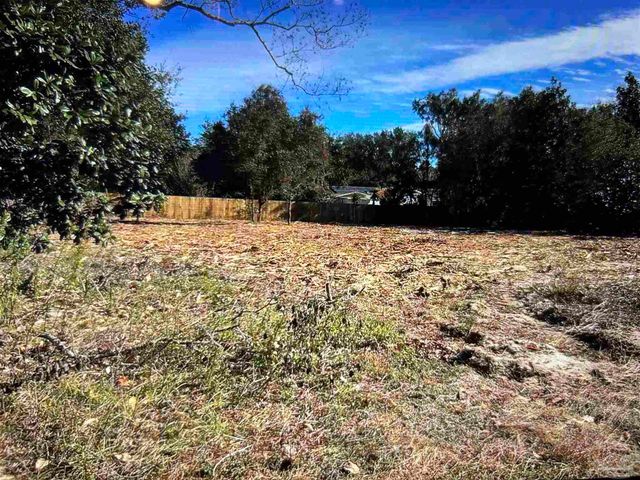 1334 Quiet Cove Ct, Gulf Breeze, FL 32563