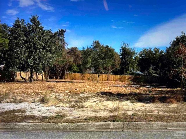 1334 Quiet Cove Ct, Gulf Breeze, FL 32563