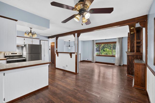 6441 Edgemont Boulevard N, Brooklyn Park, MN 55428