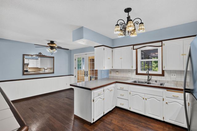 6441 Edgemont Boulevard N, Brooklyn Park, MN 55428