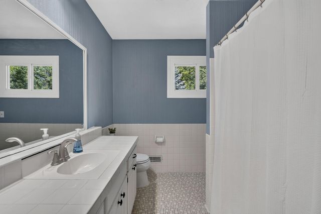 6441 Edgemont Boulevard N, Brooklyn Park, MN 55428