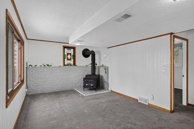 6441 Edgemont Boulevard N, Brooklyn Park, MN 55428