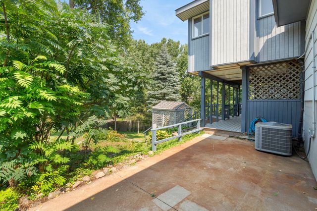 6441 Edgemont Boulevard N, Brooklyn Park, MN 55428