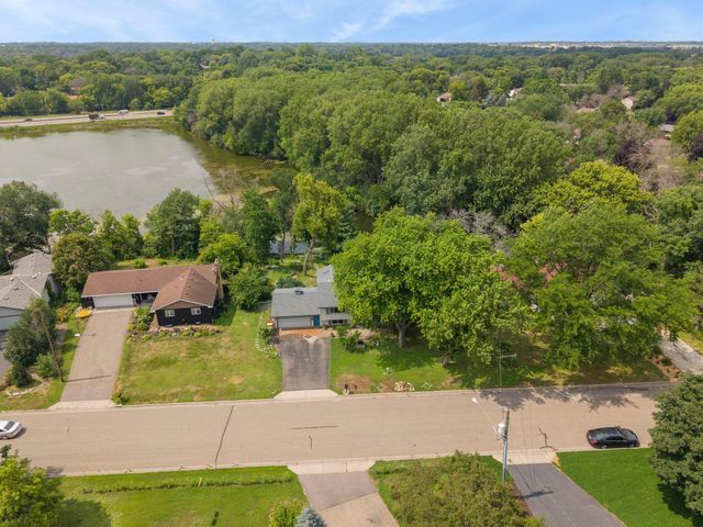 6441 Edgemont Boulevard N, Brooklyn Park, MN 55428