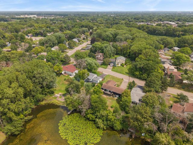 6441 Edgemont Boulevard N, Brooklyn Park, MN 55428
