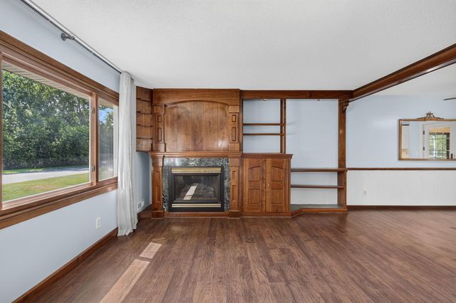 6441 Edgemont Boulevard N, Brooklyn Park, MN 55428