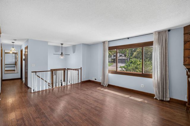 6441 Edgemont Boulevard N, Brooklyn Park, MN 55428