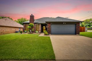 3716 Indian Wells Drive, Arlington, TX 76017