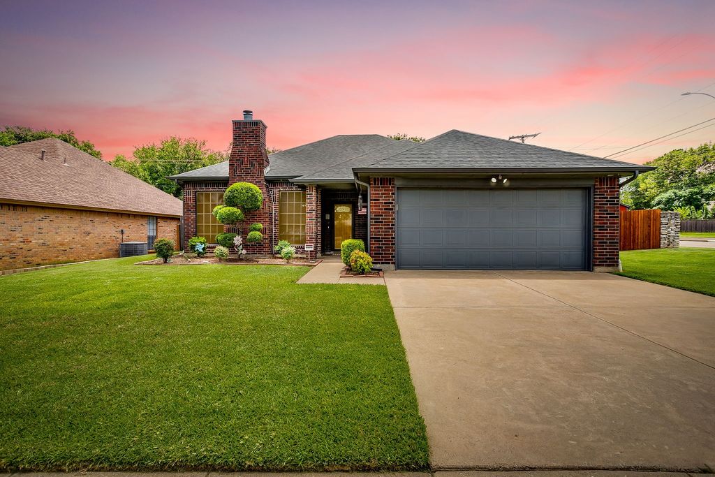 3716 Indian Wells Drive, Arlington, TX 76017
