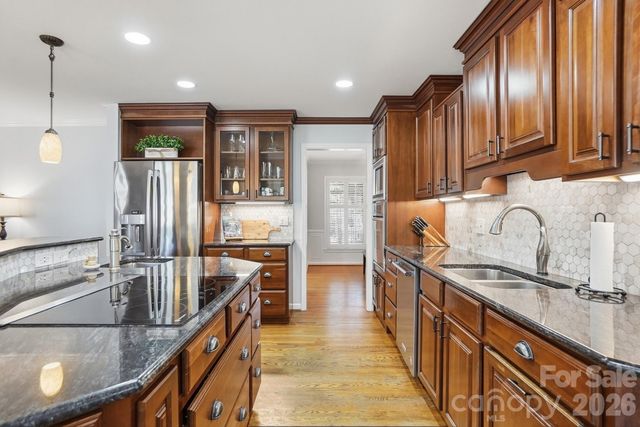 6123 Lake Providence Lane, Charlotte, NC 28277