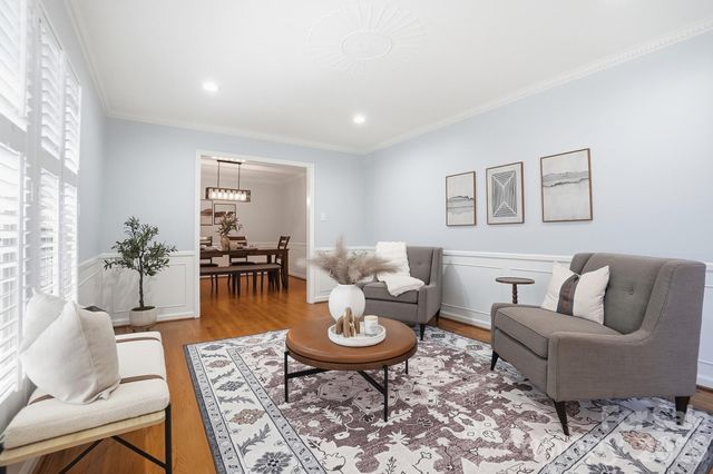 6123 Lake Providence Lane, Charlotte, NC 28277