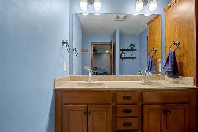 60722 254th Avenue, Mantorville, MN 55955