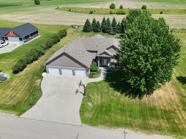 60722 254th Avenue, Mantorville, MN 55955