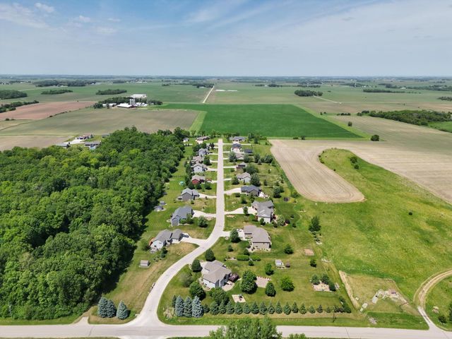 60722 254th Avenue, Mantorville, MN 55955