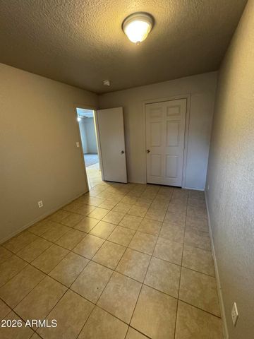 1702 W SHANGRI LA Road, Phoenix, AZ 85029
