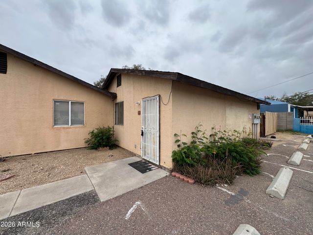 1702 W SHANGRI LA Road, Phoenix, AZ 85029