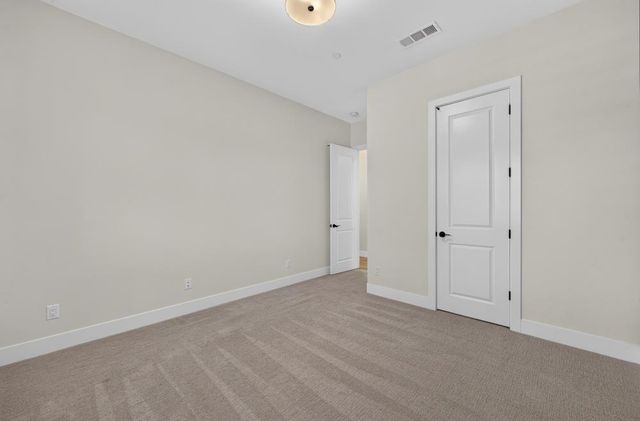 300 Yorktown Ct, Roseville, CA 95747
