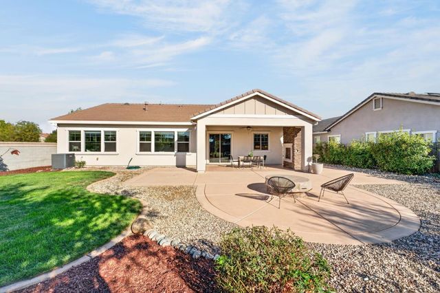 300 Yorktown Ct, Roseville, CA 95747