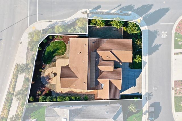 300 Yorktown Ct, Roseville, CA 95747