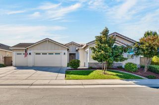 300 Yorktown Ct, Roseville, CA 95747