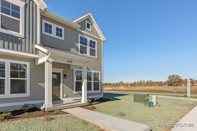 6108 Stahl Drive 13, Spring Lake, MI 49456