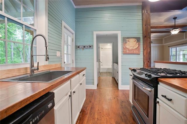 1830 Lost Mountain Road, Powder Springs, GA 30127