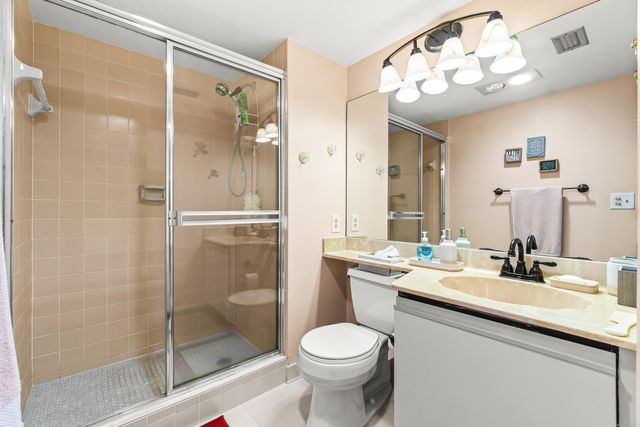 5687 Fairway Park Drive, Boynton Beach, FL 33437
