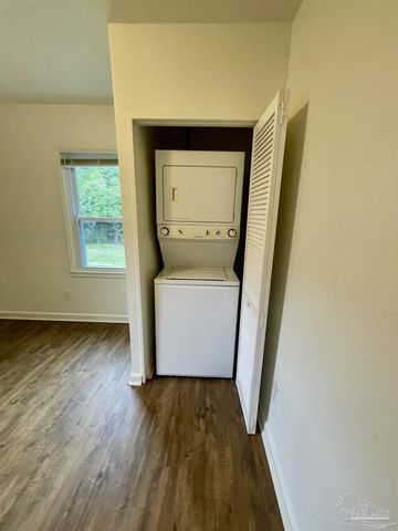 209 Maple St, Pensacola, FL 32506