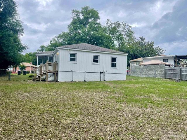209 Maple St, Pensacola, FL 32506