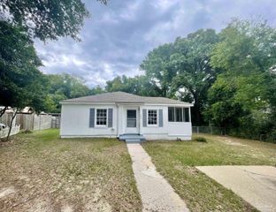 209 Maple St, Pensacola, FL 32506