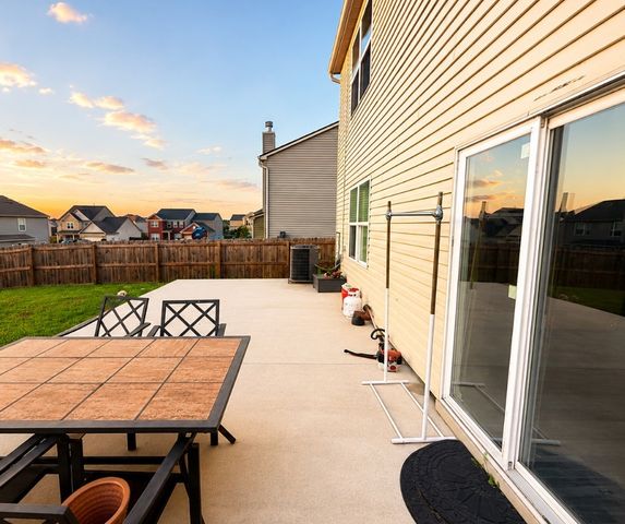 904 Ross Creek Way, Lebanon, TN 37087
