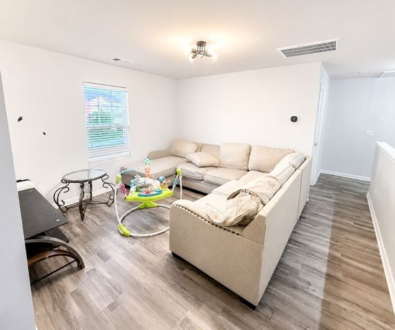 904 Ross Creek Way, Lebanon, TN 37087