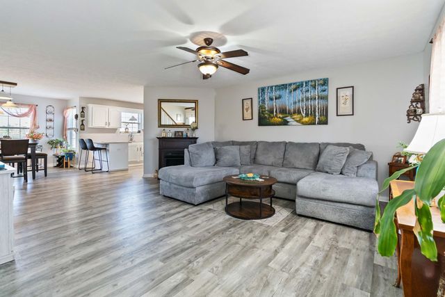 207 Clover Pointe Drive, Somerset, KY 42503