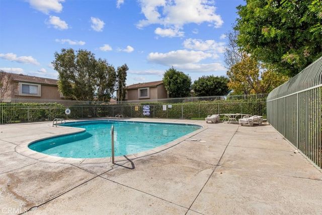 13944 Magnolia, Garden Grove, CA 92844