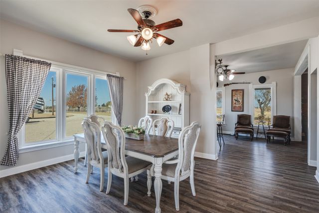 945 Quarter Horse Lane, Bellevue, TX 76228