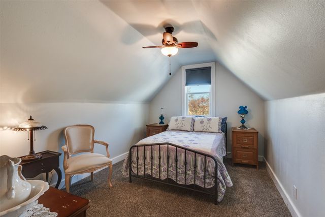 945 Quarter Horse Lane, Bellevue, TX 76228