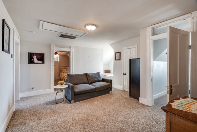 945 Quarter Horse Lane, Bellevue, TX 76228