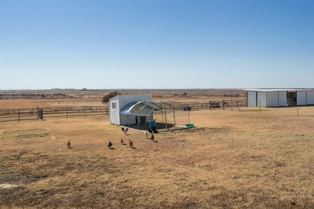 945 Quarter Horse Lane, Bellevue, TX 76228