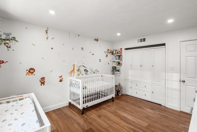 26 Winifred Ave, Worcester, MA 01602