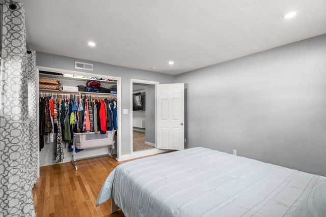 26 Winifred Ave, Worcester, MA 01602