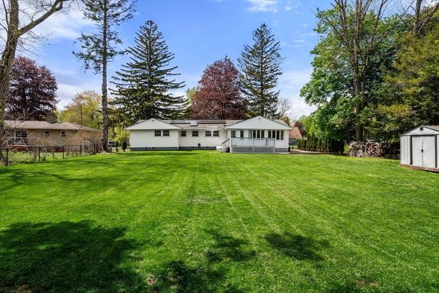 26 Winifred Ave, Worcester, MA 01602