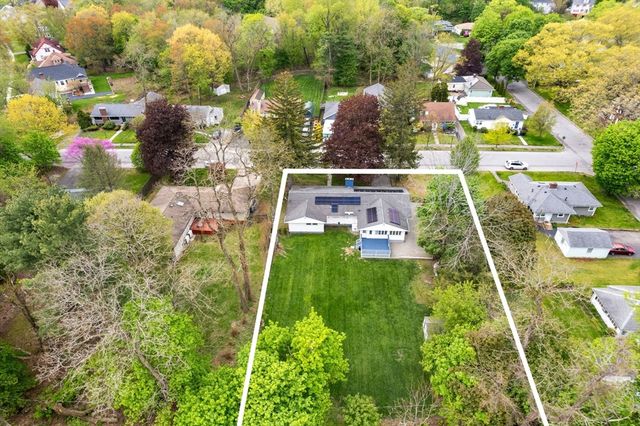 26 Winifred Ave, Worcester, MA 01602