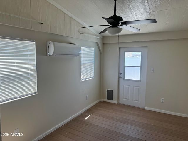 120 N VAL VISTA Drive 246, Mesa, AZ 85213