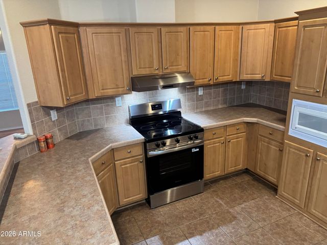 120 N VAL VISTA Drive 246, Mesa, AZ 85213