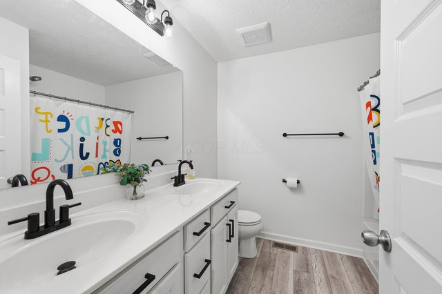 126 Avena Court, Sunbury, OH 43074