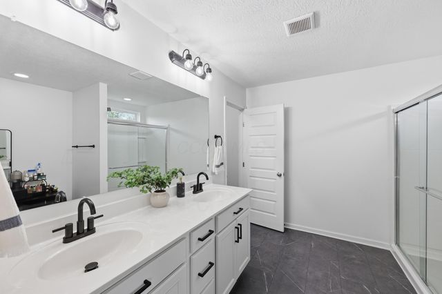 126 Avena Court, Sunbury, OH 43074