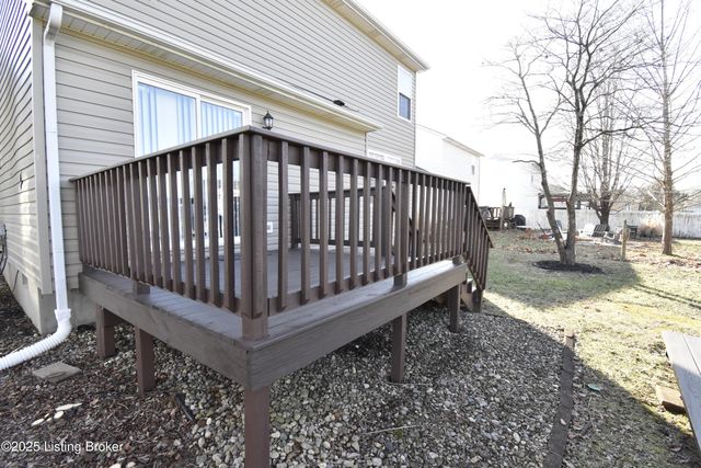 4313 Hickoryview Dr, Louisville, KY 40299