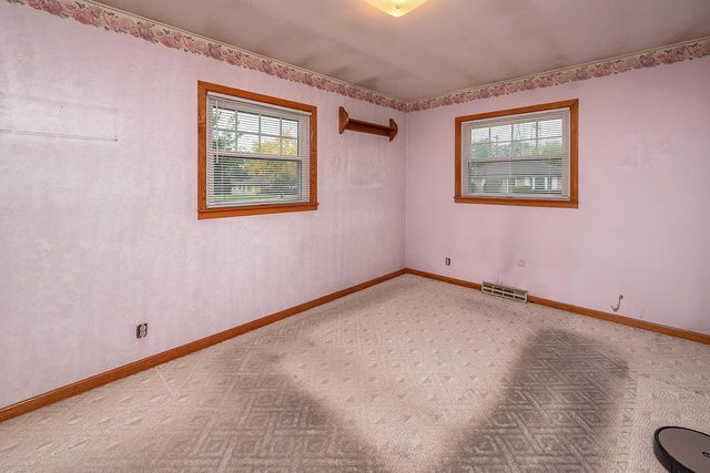 5353 S Elaine AVENUE, Cudahy, WI 53110