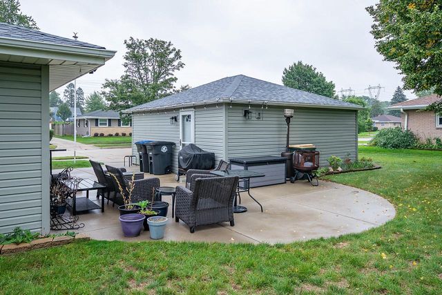 5353 S Elaine AVENUE, Cudahy, WI 53110