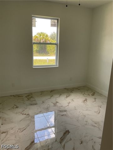 2919 52nd ST W, Lehigh Acres, FL 33971